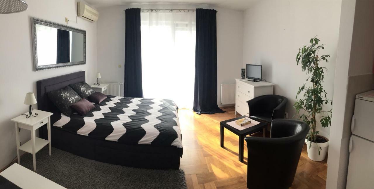 Studio Apartman Lara *** Осієк Екстер'єр фото